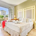 Atenas By * Costa Adeje (Tenerife)