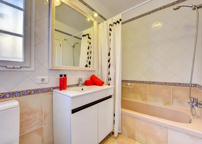 Вилла Atenas By *